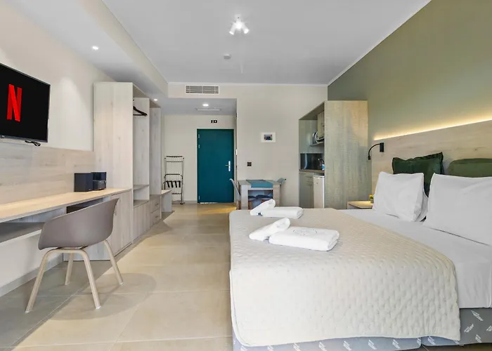 Aparthotel Momento Vlachata