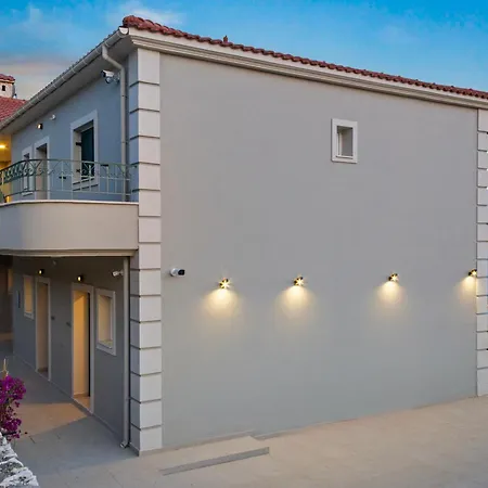 Momento Lejlighedshotel Vlachata