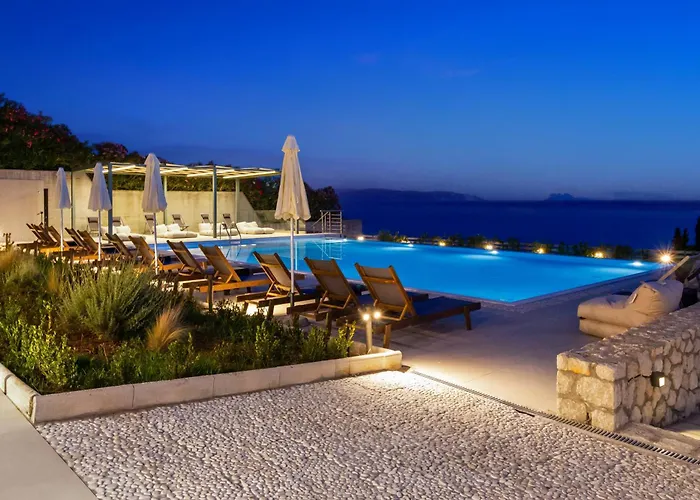 Aparthotel Momento 4*