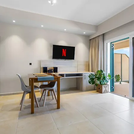 Momento شقة فندقية 4*