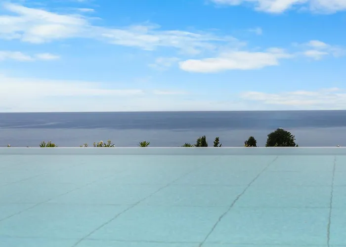 Momento Aparthotel Vlachata