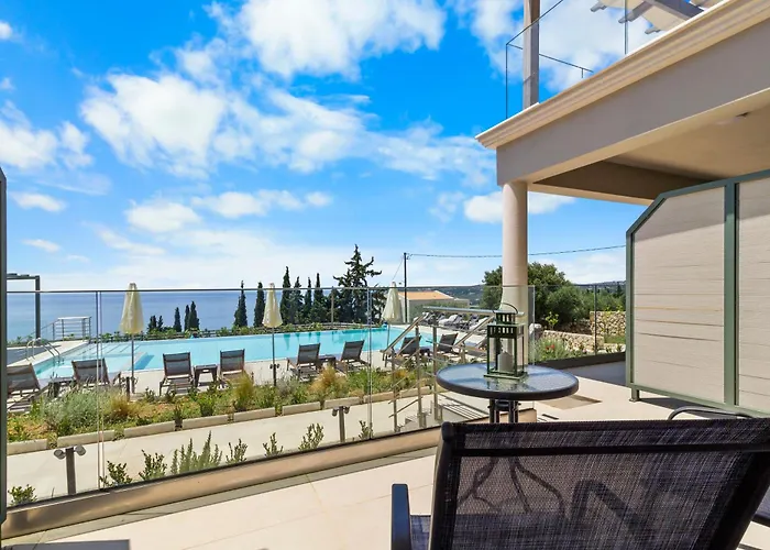 Momento Aparthotel Vlachata